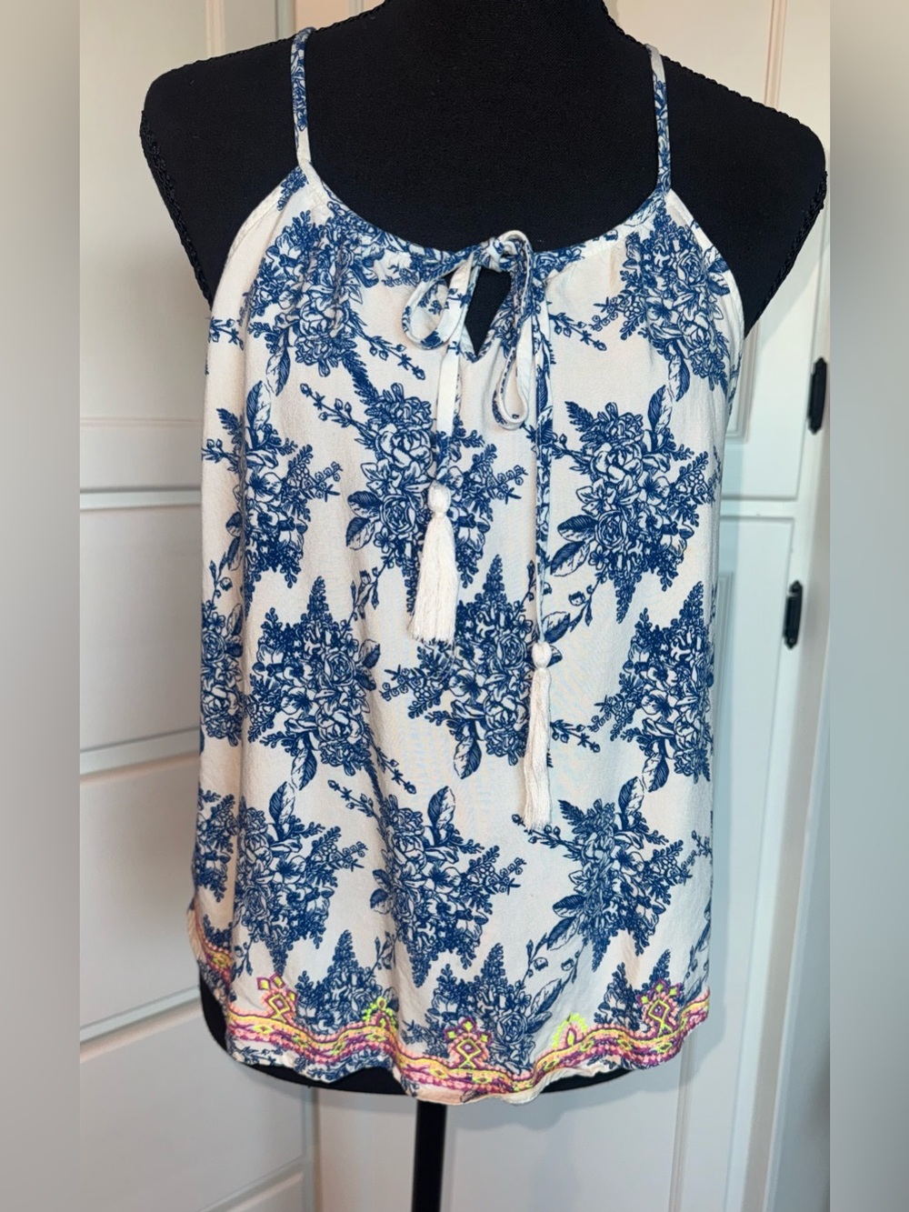 Flying Tomato White and Blue Floral Tassel Cami Top